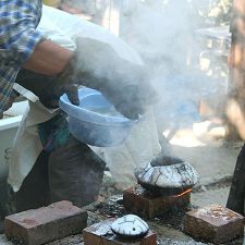 Décollement de l‘émail pour le raku Nu